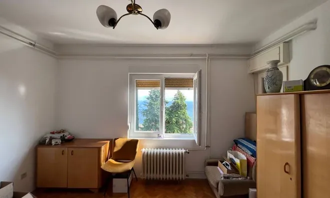 Недвижимость Four-room house in the center: 9