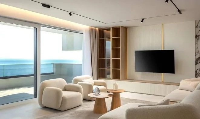 Недвижимость Four-bedroom apartment Opatija: 1