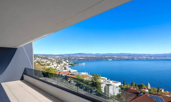 Недвижимость Four-bedroom apartment Opatija: 13