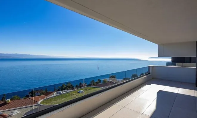 Недвижимость Four-bedroom apartment Opatija: 16
