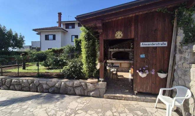 Недвижимость Family house in Ičići: 14