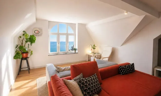 Недвижимость Four-room apartment in the center of Opatija: 4