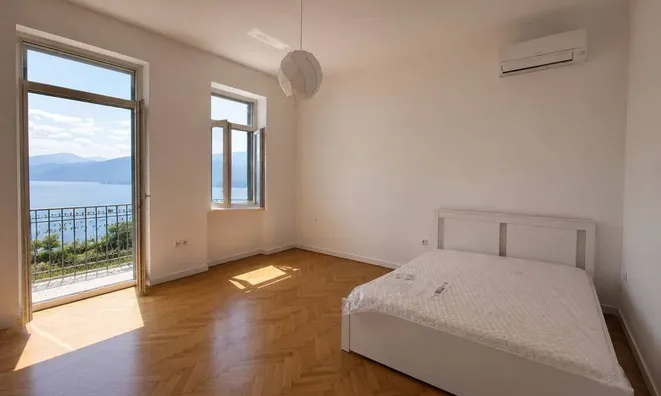 Недвижимость Four-room apartment Volozhko: 5