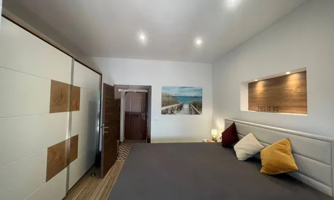 Недвижимость Two-room apartment Central: 12