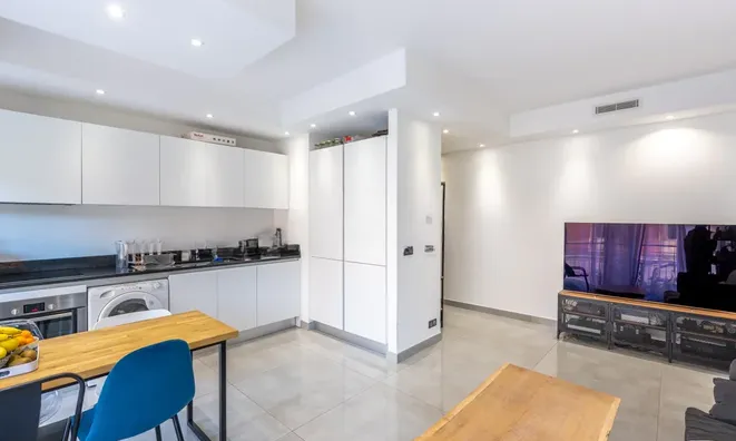 Недвижимость Apartment Monaco, Port: 2