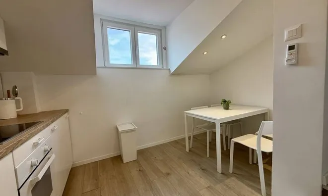 Недвижимость Three-room apartment in the center of Opatija: 6
