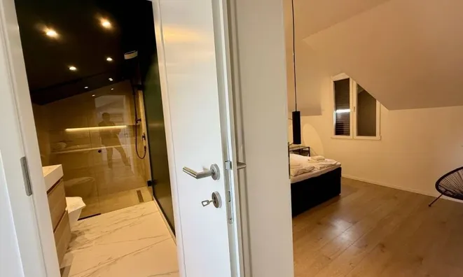 Недвижимость Three-room apartment in the center of Opatija: 8