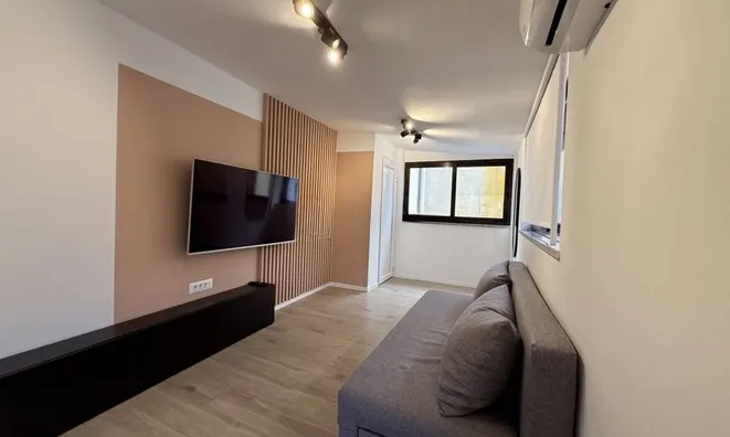 Недвижимость Three-room apartment in the center of Opatija: 17
