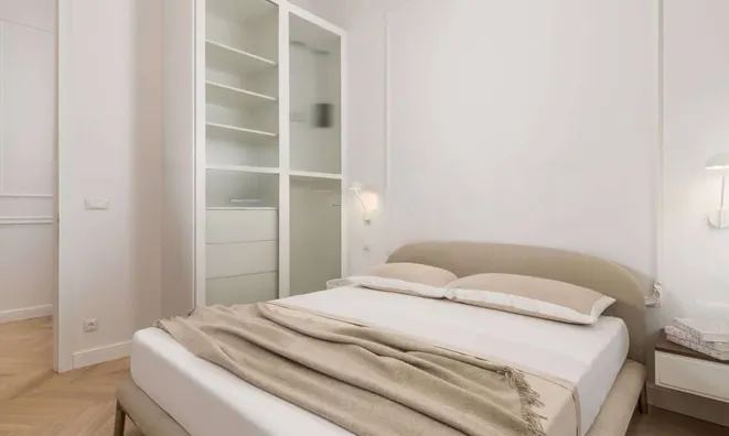 Недвижимость Three-room apartment in the center: 2