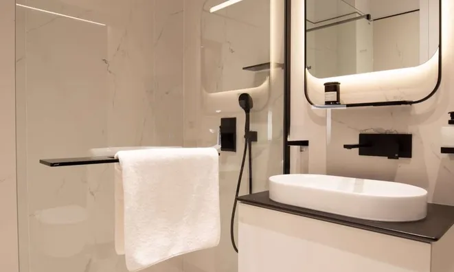 Недвижимость Three-room apartment in the center: 7