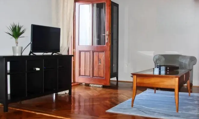 Недвижимость Three-room apartment in the Center: 5