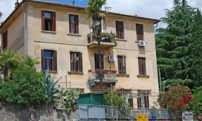Недвижимость Three-room apartment in the Center: 6