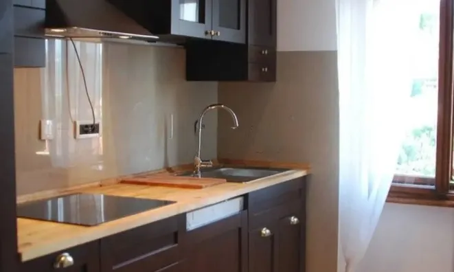 Недвижимость Three-room apartment in the Center: 9