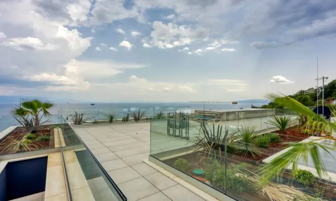 Недвижимость Apartment in the center of Opatija: 6