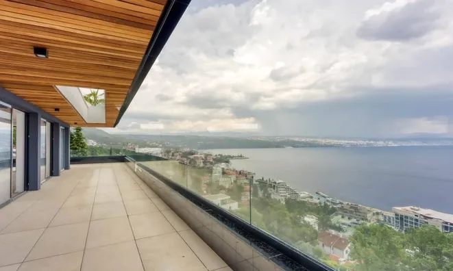 Недвижимость Apartment in the center of Opatija: 16