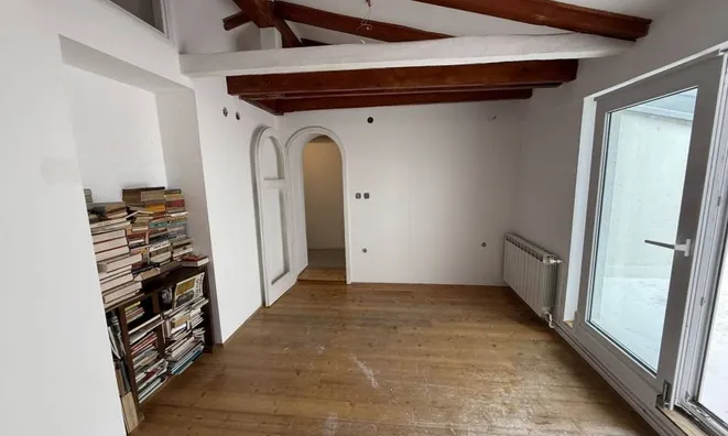 Недвижимость Apartment in the center of Opatija: 18