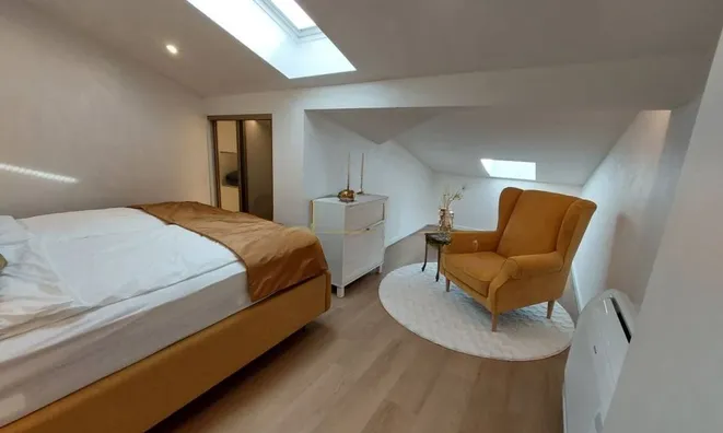 Недвижимость Three-room apartment in the center: 17