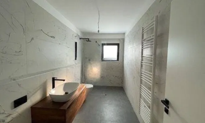 Недвижимость Four-room apartment Center: 5
