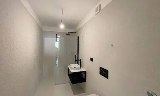 Недвижимость Four-room apartment Center: 13