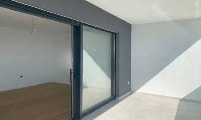 Недвижимость Four-room apartment Center: 14