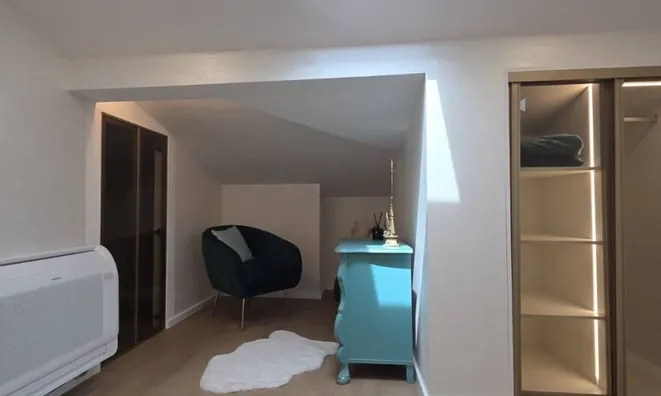 Недвижимость Three-room apartment, city center: 15