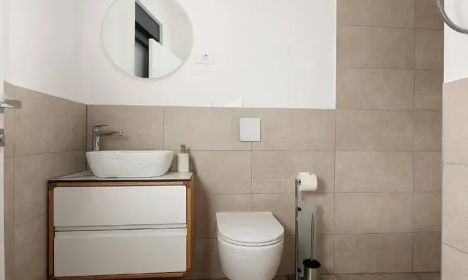 Недвижимость Two-room apartment Oprich: 13