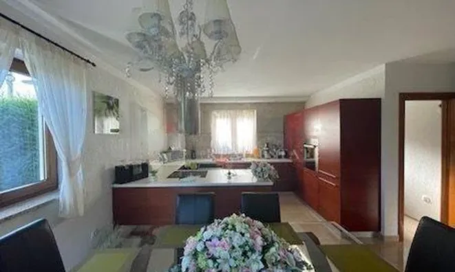 Недвижимость Family house in Polyany: 1