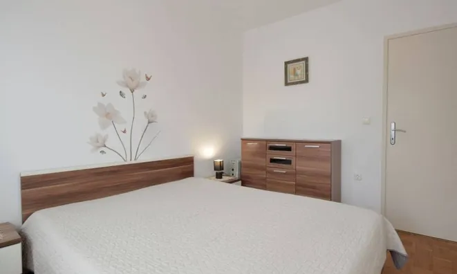 Недвижимость Three-room apartment in Opatija: 13