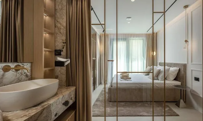 Недвижимость Three-room apartment Center: 25