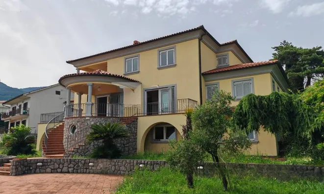 Недвижимость Family house in Pobri: 3