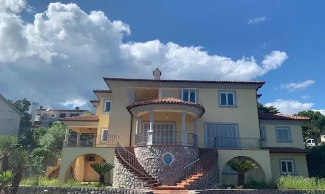 Недвижимость Family house in Pobri: 4