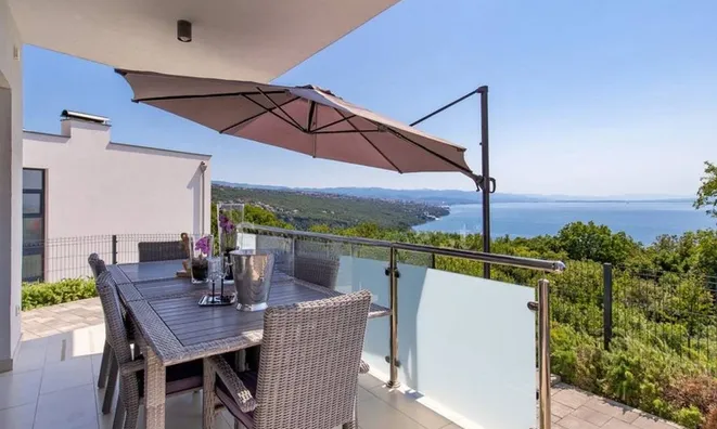 Недвижимость Four-room apartment, Opatija: 18