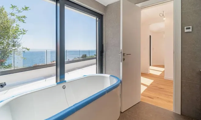 Недвижимость Apartment in the center of Opatija: 12