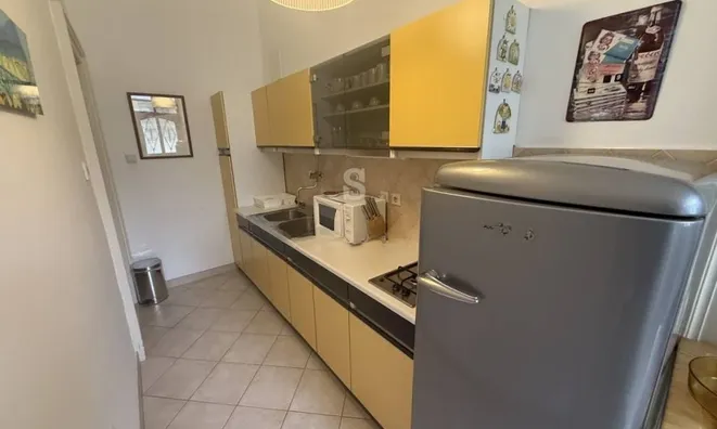 Недвижимость Two-room apartment in the city center: 6