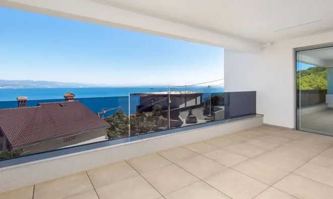 Недвижимость Three-room apartment in the center: 14