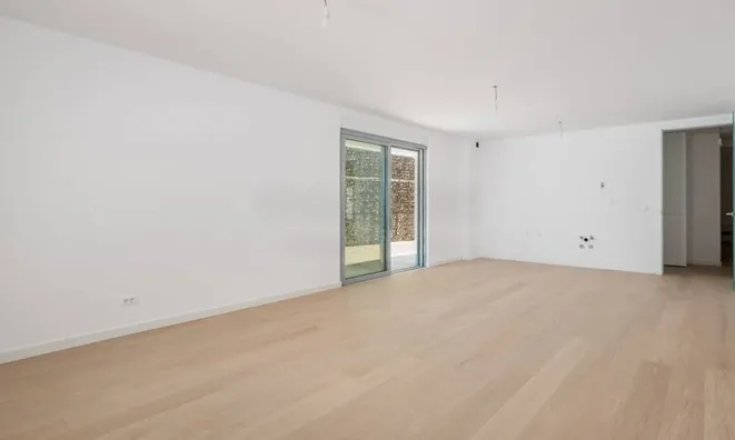 Недвижимость Two-room apartment in the Center: 23