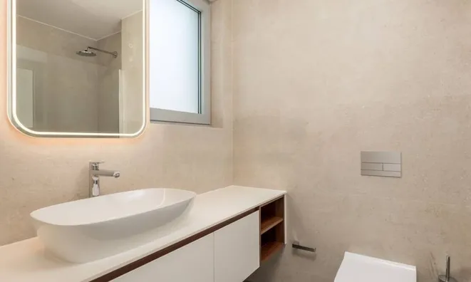 Недвижимость Three-room apartment in the center of Opatija: 10