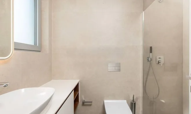 Недвижимость Three-room apartment in the center of Opatija: 11