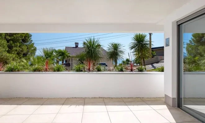 Недвижимость Three-room apartment in the Center: 17