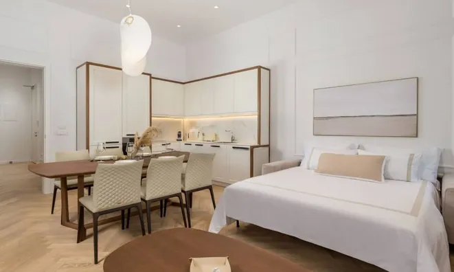 Недвижимость Three-room apartment in the center: 10