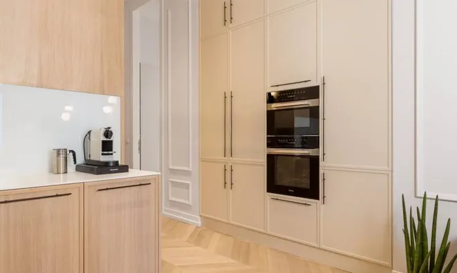 Недвижимость Two-room apartment in the center of Opatija: 11