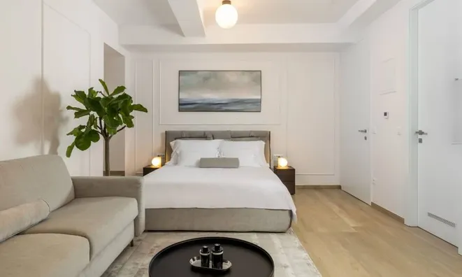 Недвижимость Two-room apartment in the center: 5