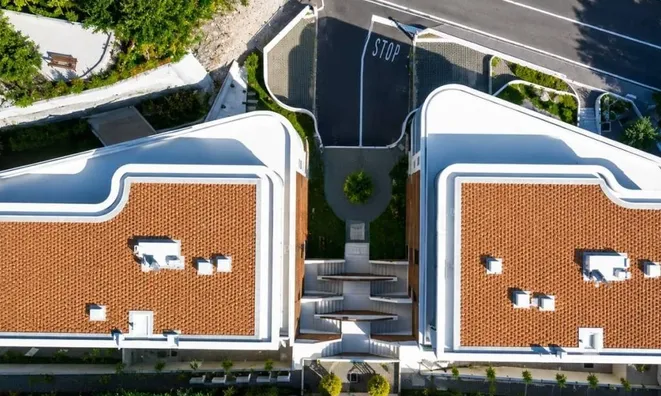 Недвижимость Четырёхкомнатная квартира Центр: 19