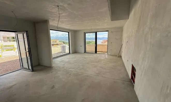 Недвижимость Four-room apartment Opatija: 24