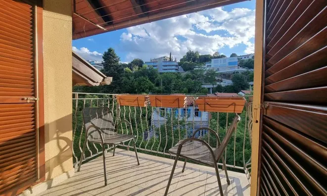 Недвижимость Four-room apartment: 11