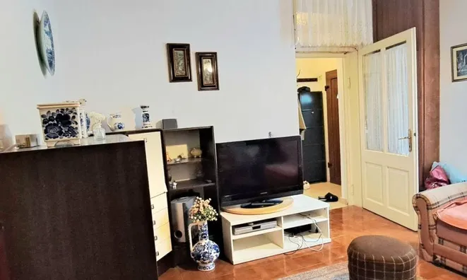 Недвижимость Two-room apartment Downtown: 14