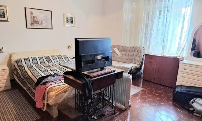 Недвижимость Two-room apartment Downtown: 24