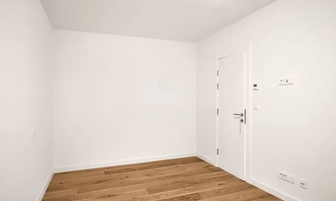 Недвижимость Трёхкомнатная квартира Центр: 19