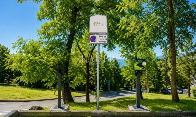 Недвижимость Четырехкомнатная квартира Волоско: 18