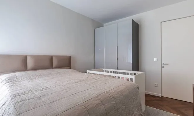 Недвижимость Four-room apartment in the center: 10
